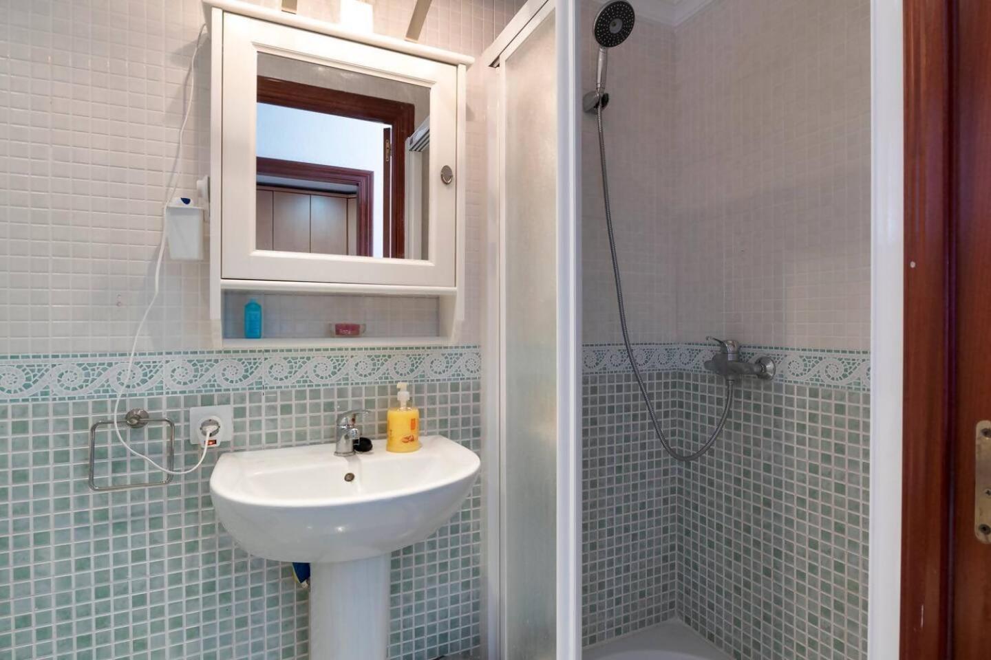 Stunning Apartment 50 Meters From The Sea Benalmádena Eksteriør bilde
