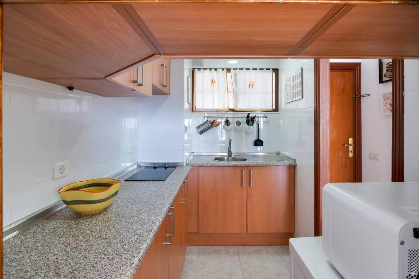 Stunning Apartment 50 Meters From The Sea Benalmádena Eksteriør bilde