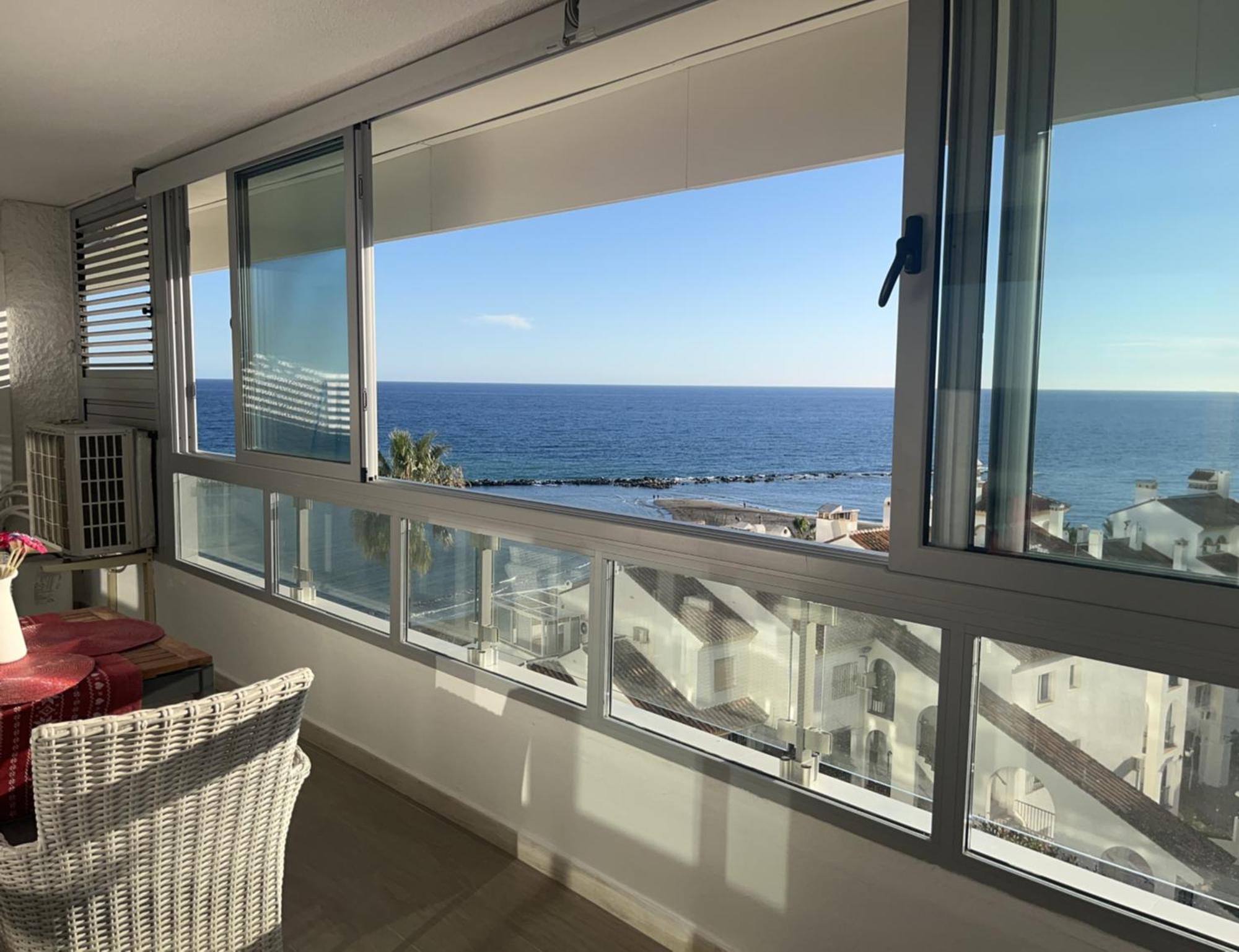 Stunning Apartment 50 Meters From The Sea Benalmádena Eksteriør bilde