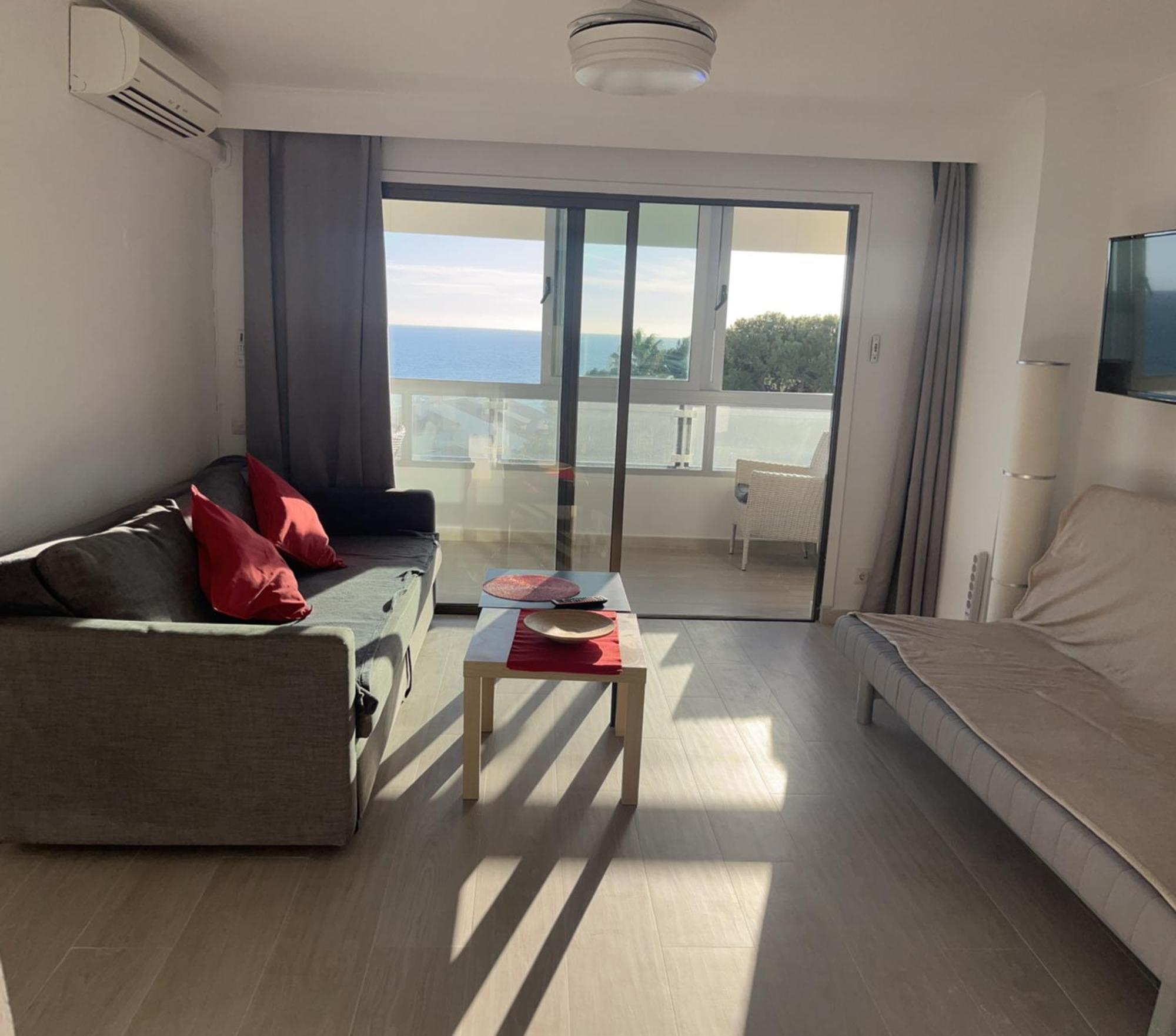 Stunning Apartment 50 Meters From The Sea Benalmádena Eksteriør bilde